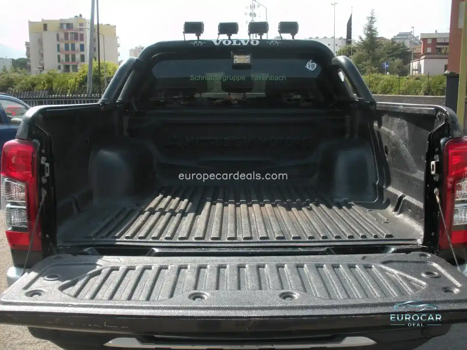 Mitsubishi L200
