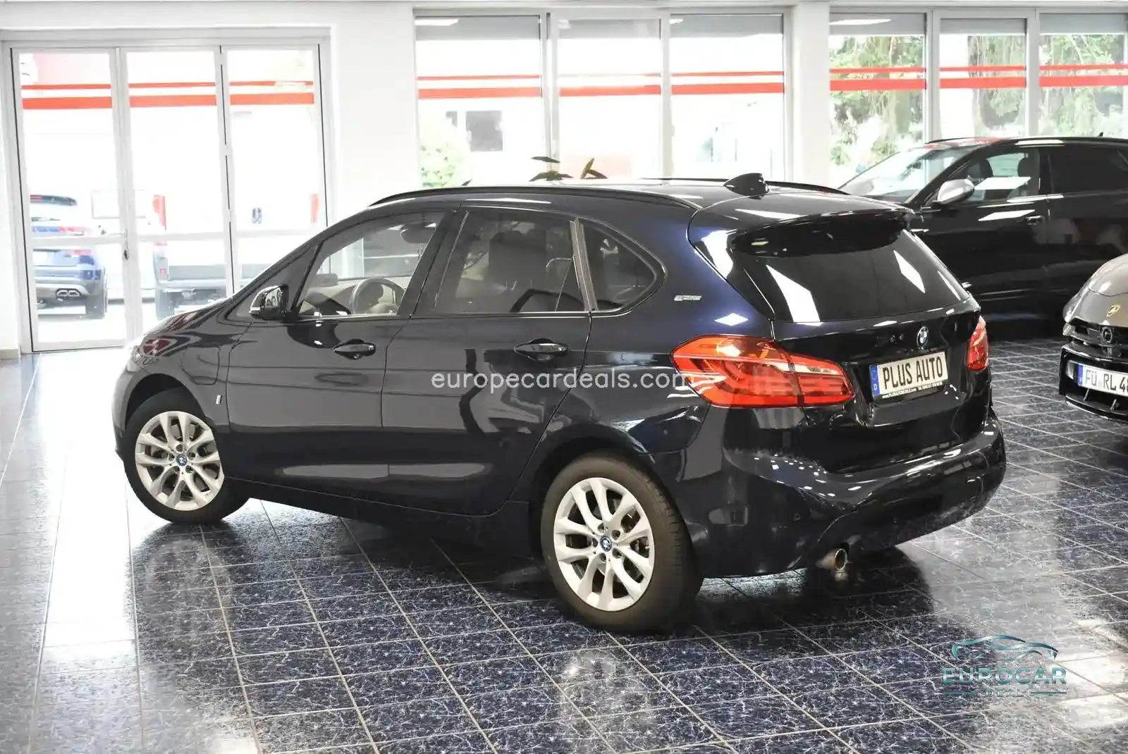 BMW 225
