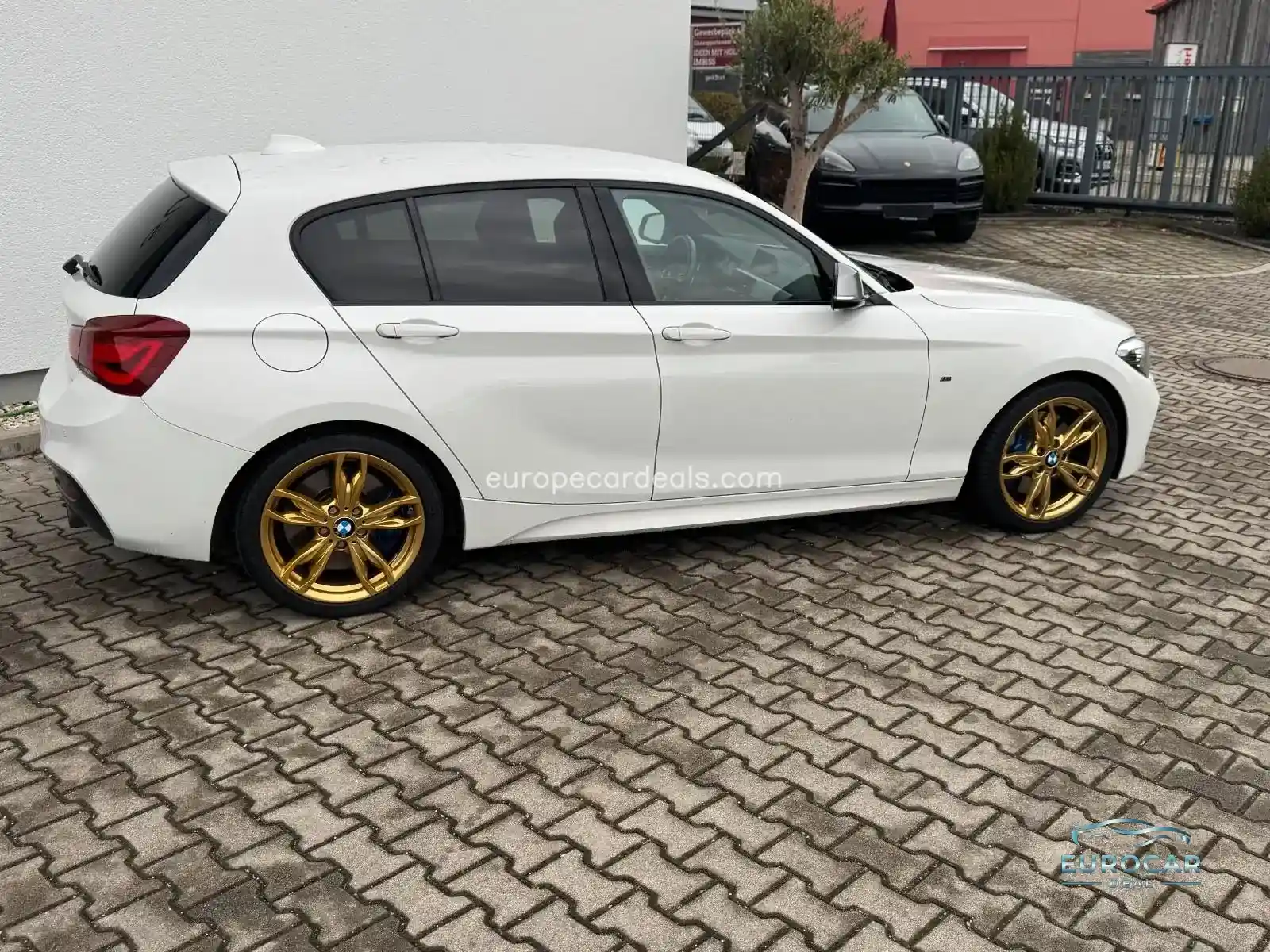BMW M140i
