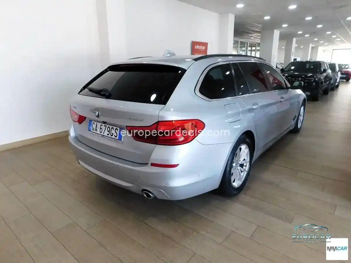 BMW 520