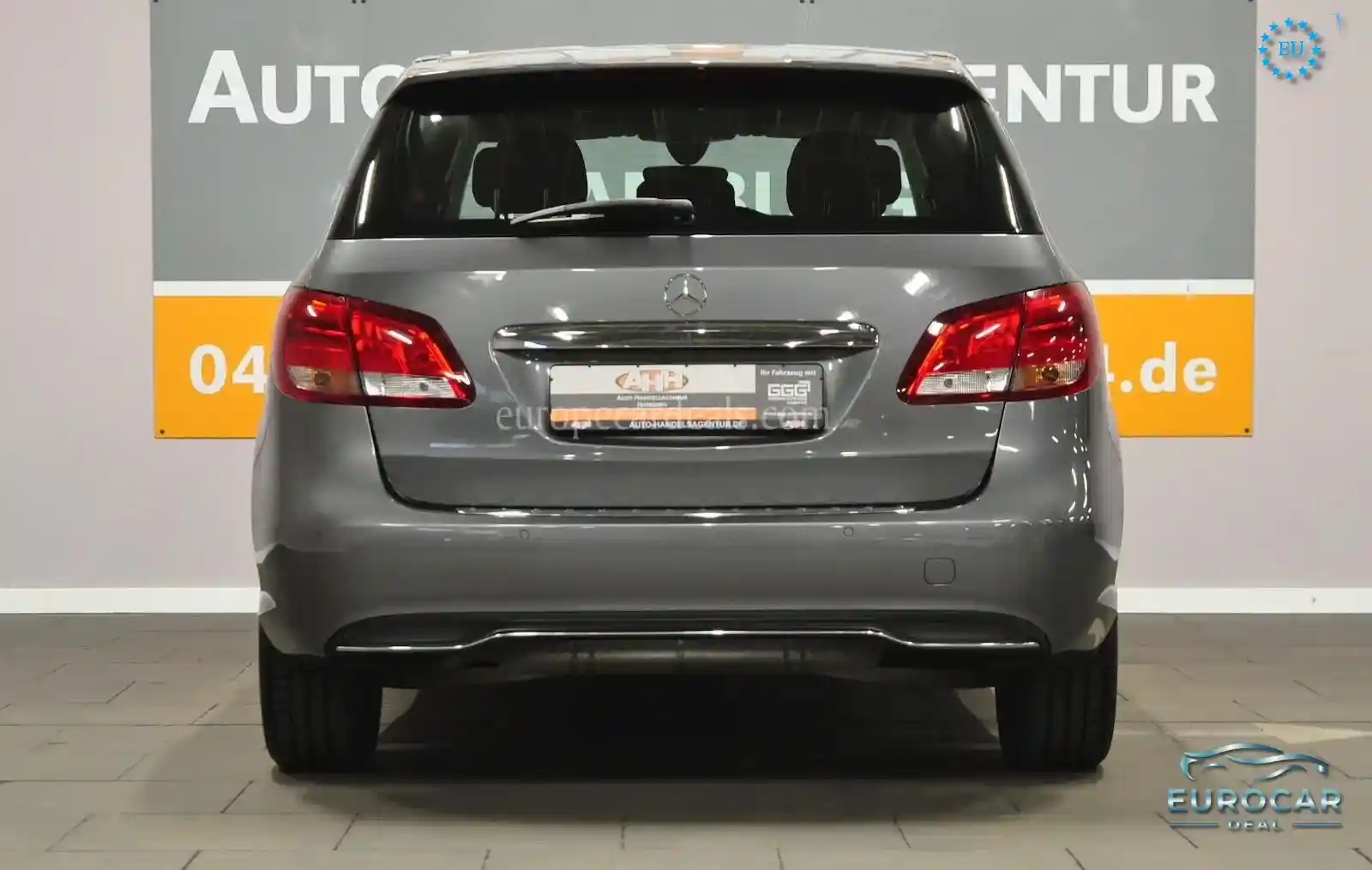 Mercedes-Benz B 180