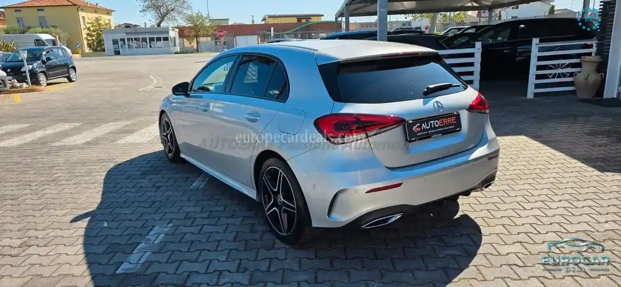 Mercedes-Benz A 200
