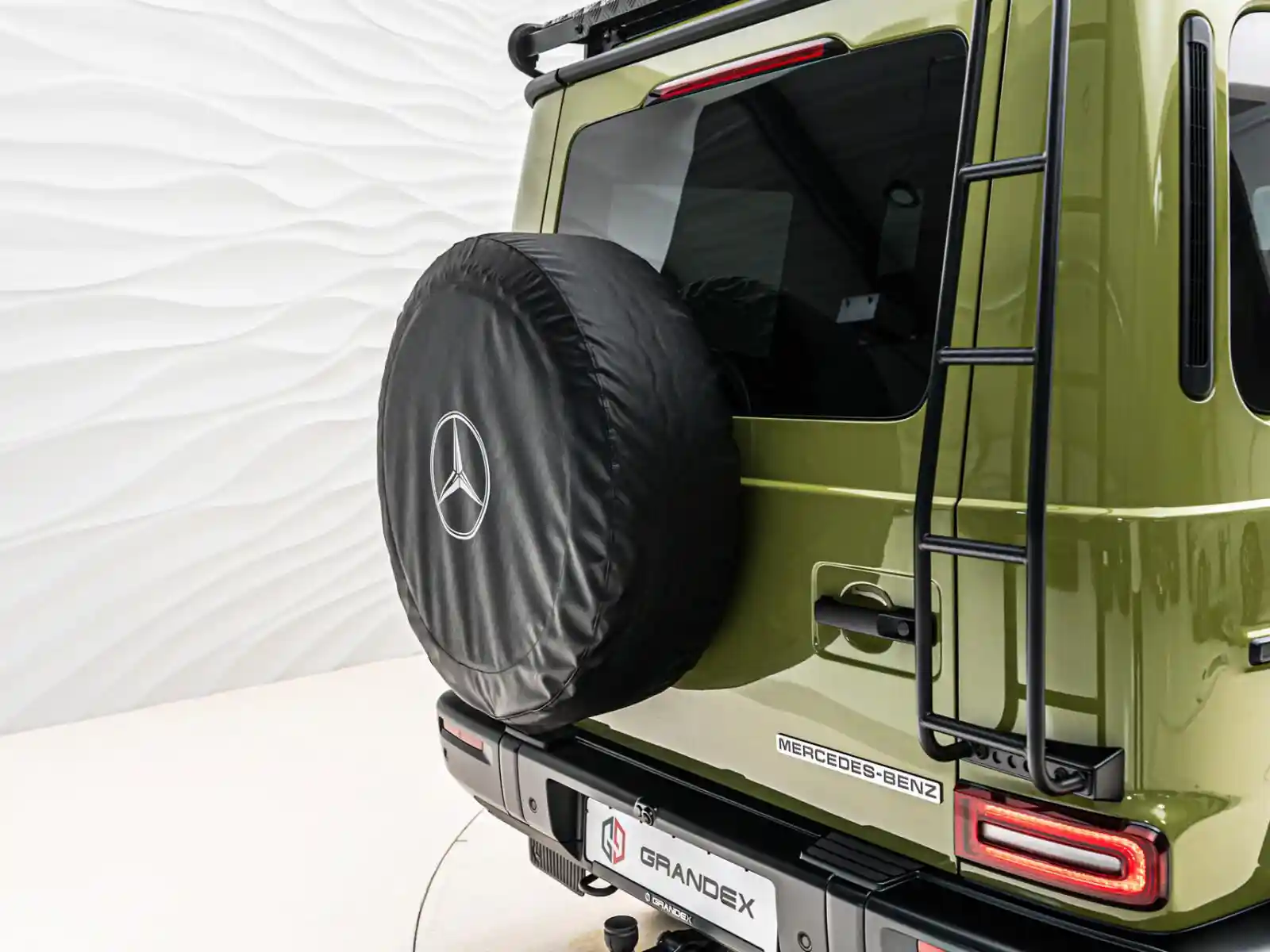Mercedes-Benz G 500
