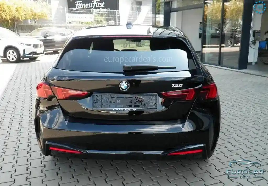 BMW 120