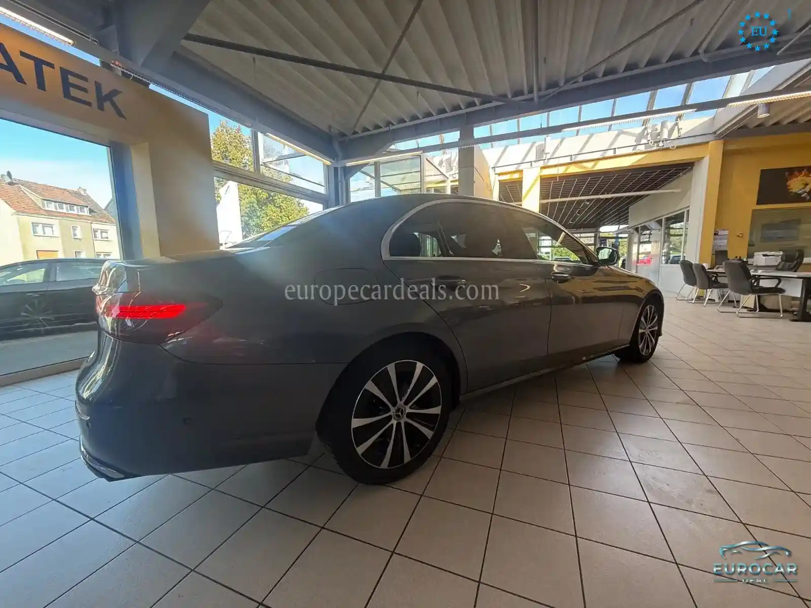 Mercedes-Benz E 220