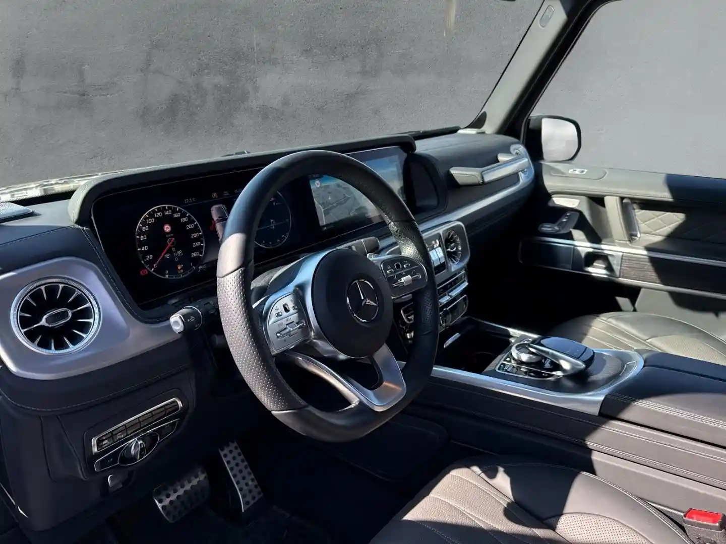 Mercedes-Benz G 500