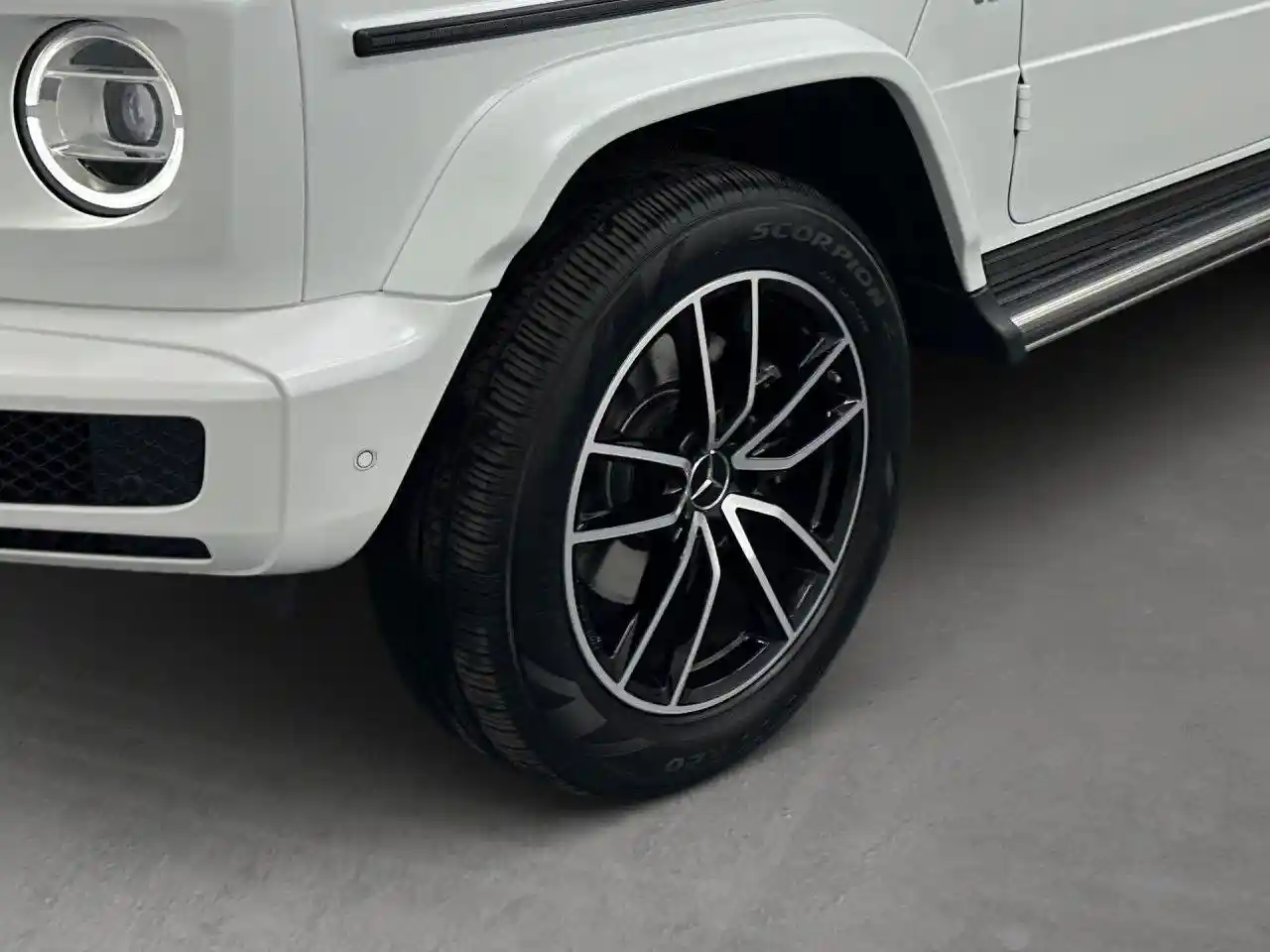 Mercedes-Benz G 500