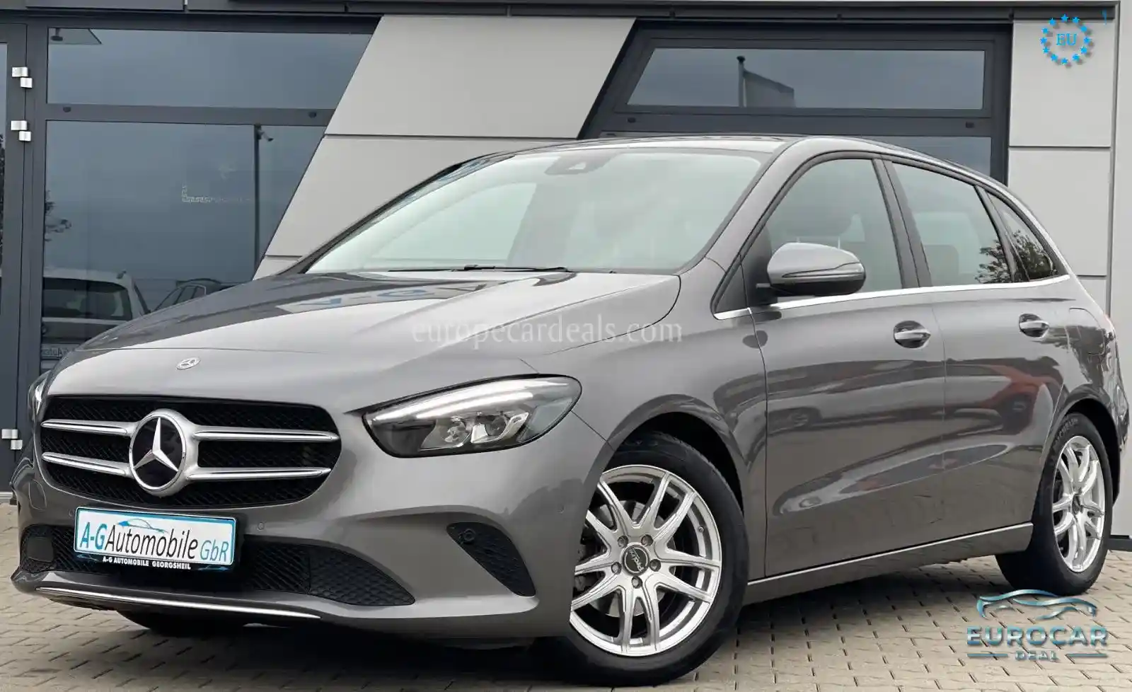 Mercedes-Benz B 180