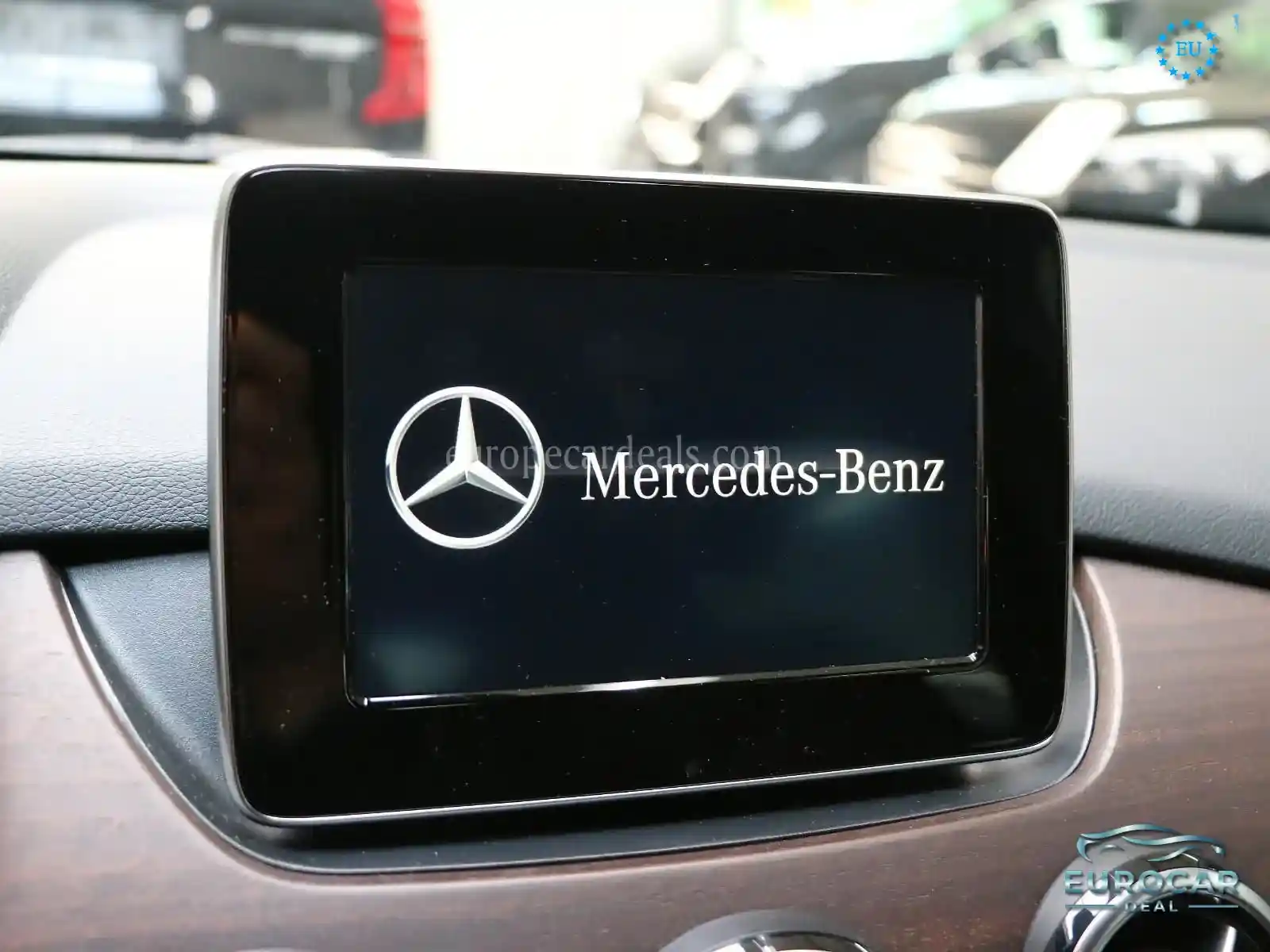 Mercedes-Benz B 180