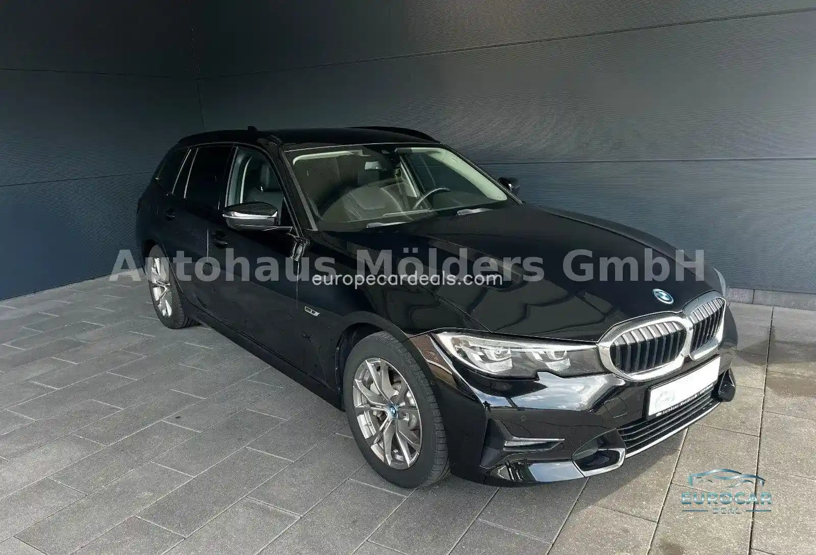 BMW 330