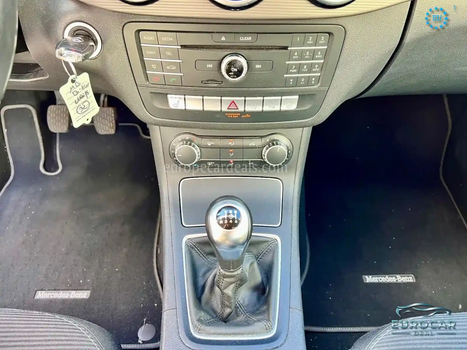 Mercedes-Benz B 180