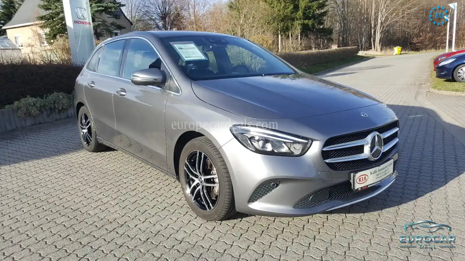 Mercedes-Benz B 200