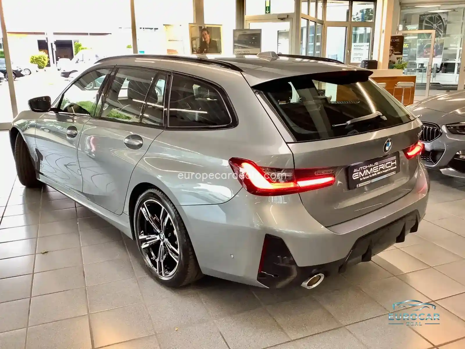 BMW 330