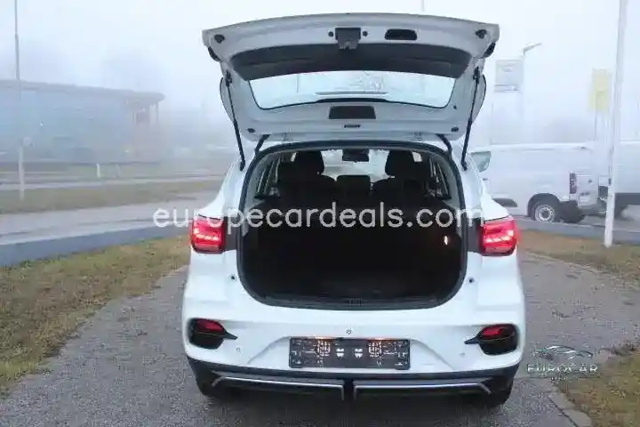MG ZS