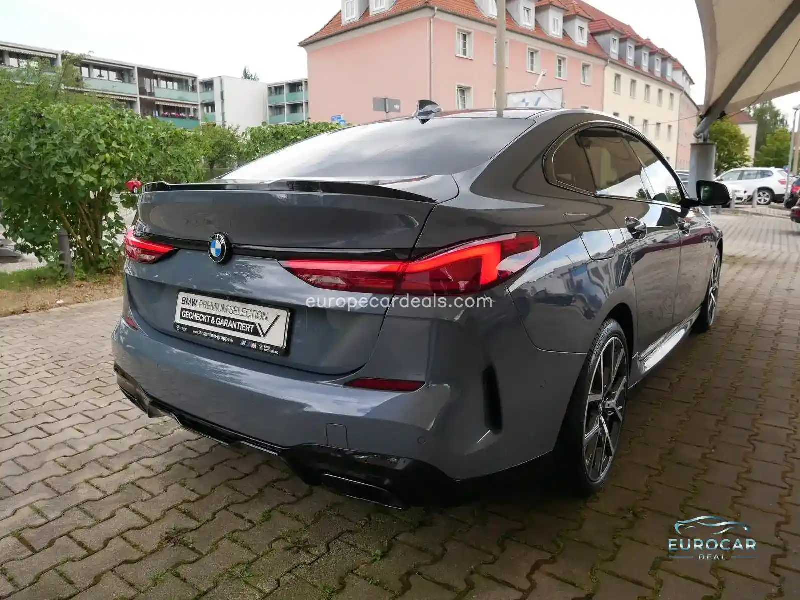 BMW M235