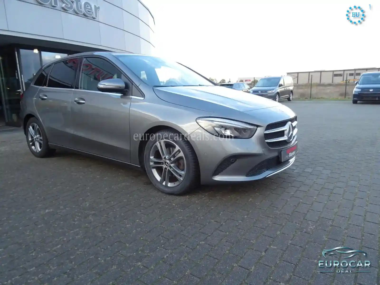 Mercedes-Benz B 180