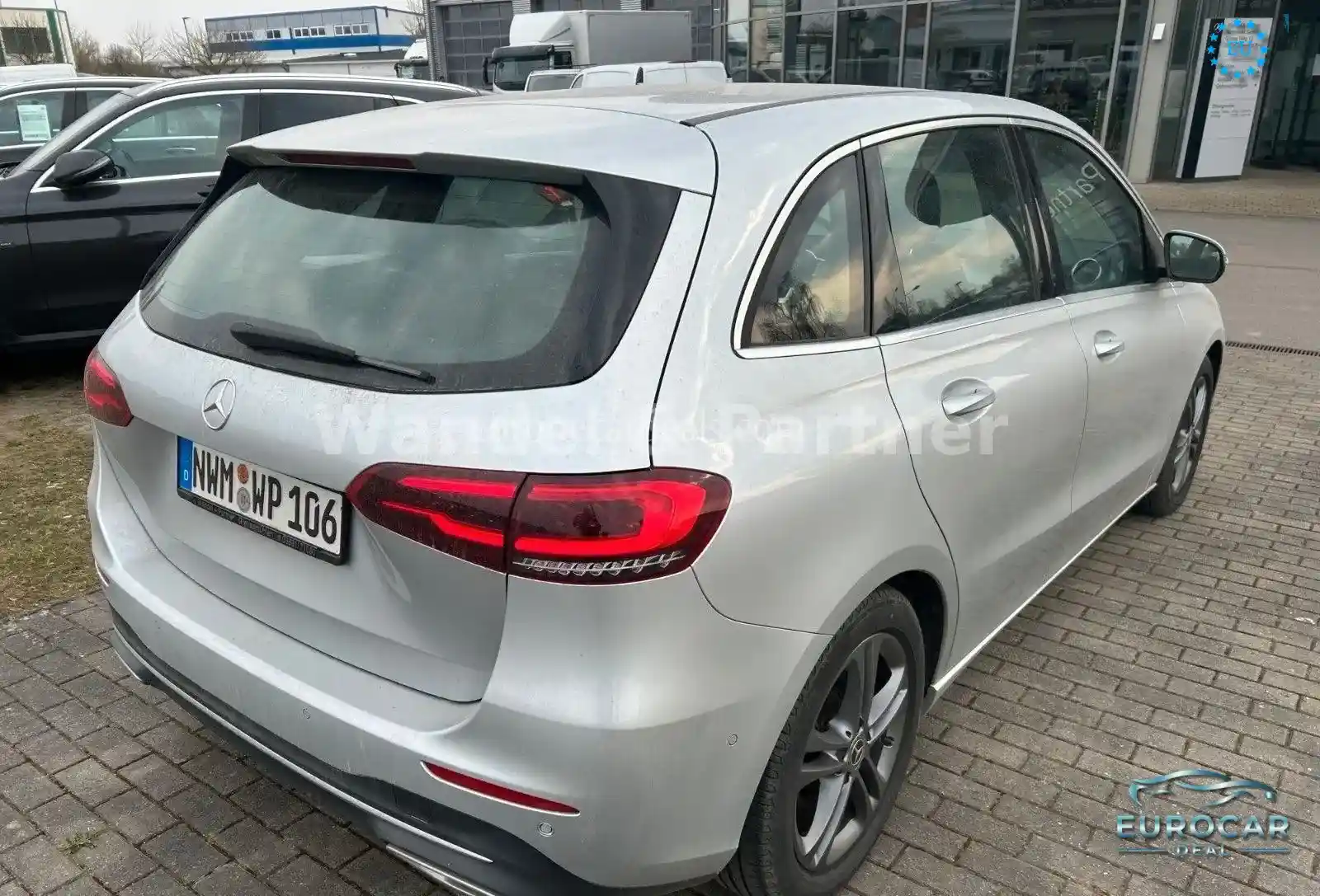 Mercedes-Benz B 200