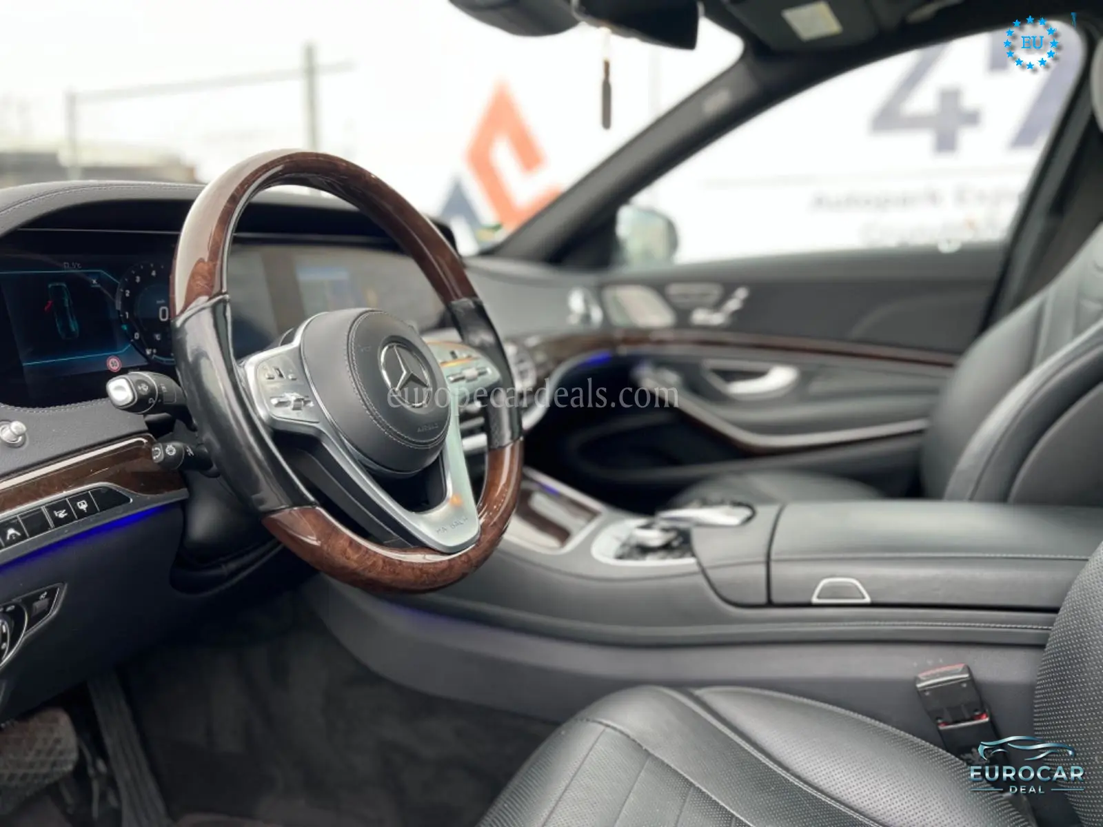 Mercedes-Benz S 560