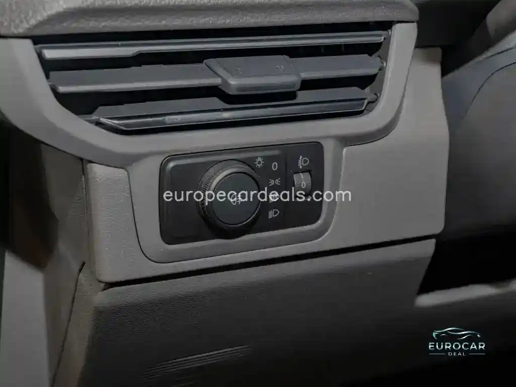 Volkswagen T7 Caravelle