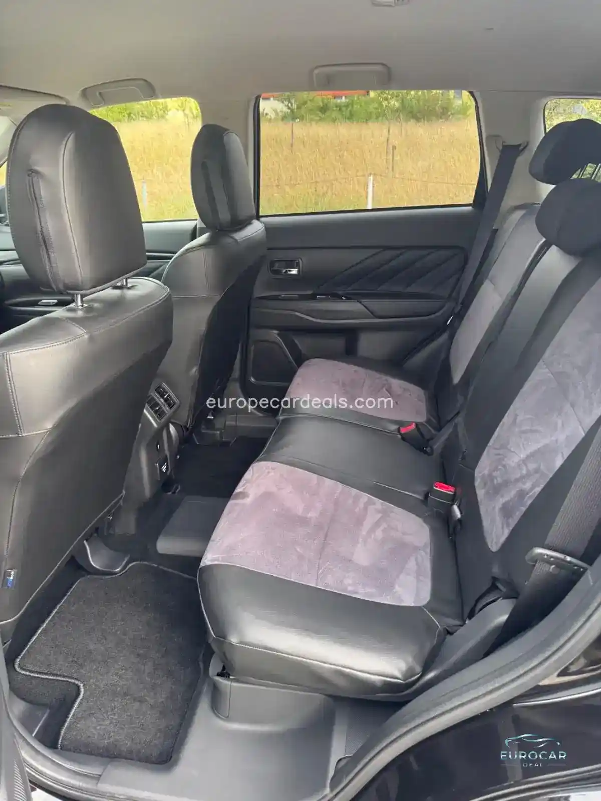 Mitsubishi Plug-in Hybrid Outlander