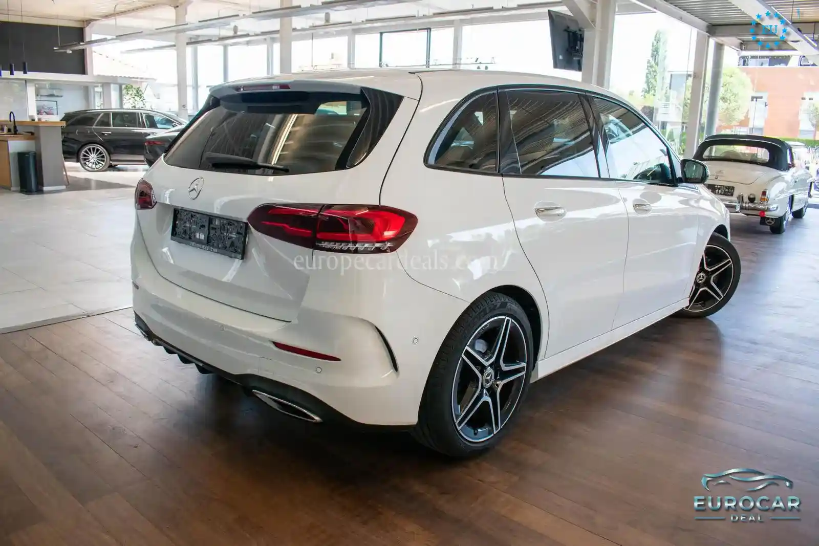 Mercedes-Benz B 180