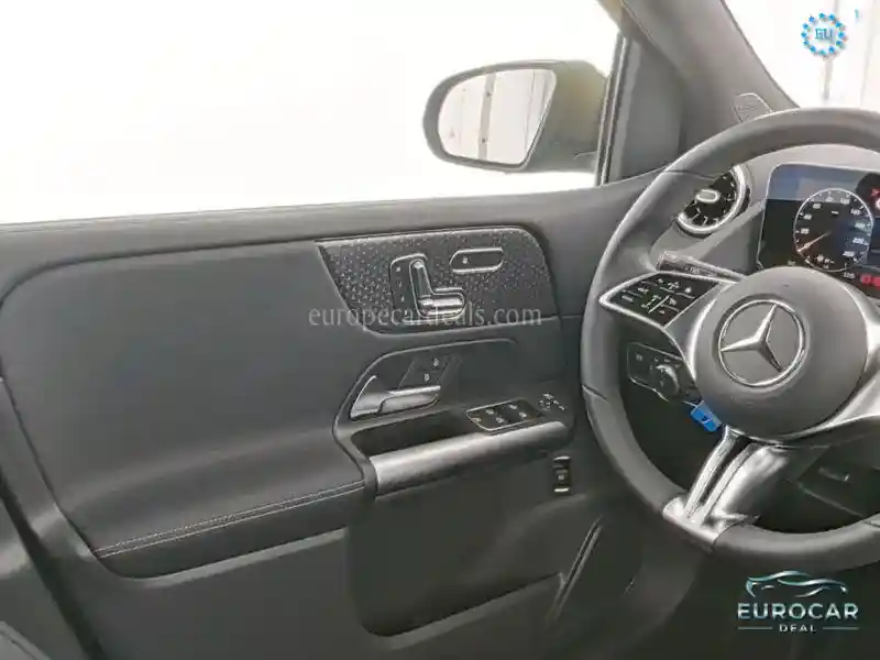 Mercedes-Benz B 220