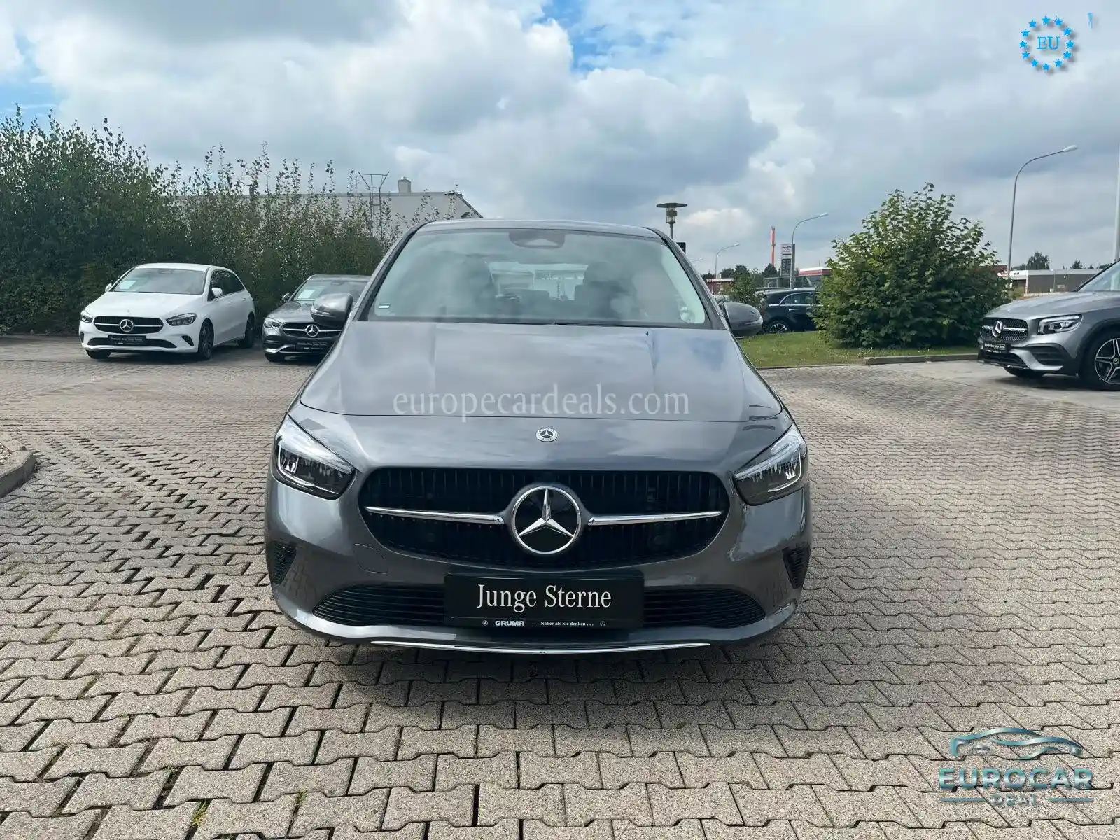 Mercedes-Benz B 180