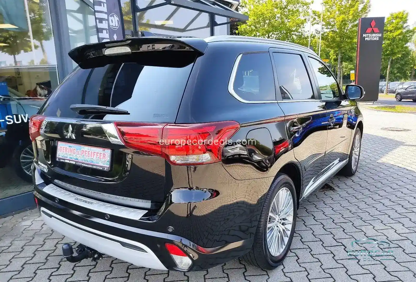 Mitsubishi Plug-in Hybrid Outlander
