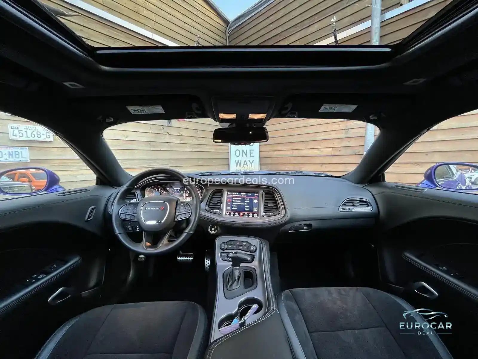 Dodge Challenger