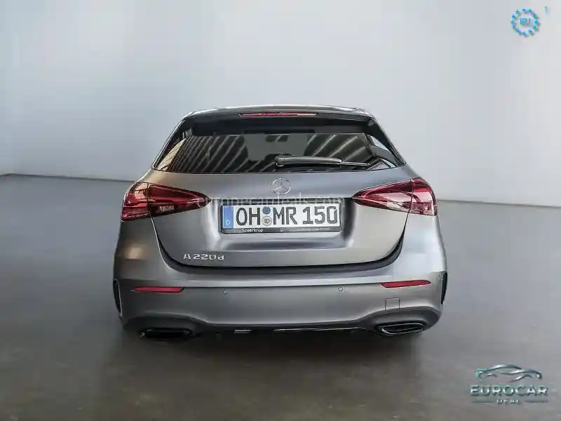 Mercedes-Benz A 220