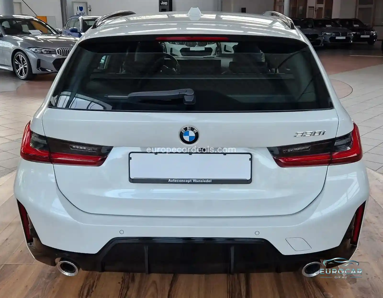 BMW 330