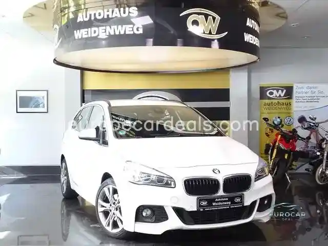 BMW 218