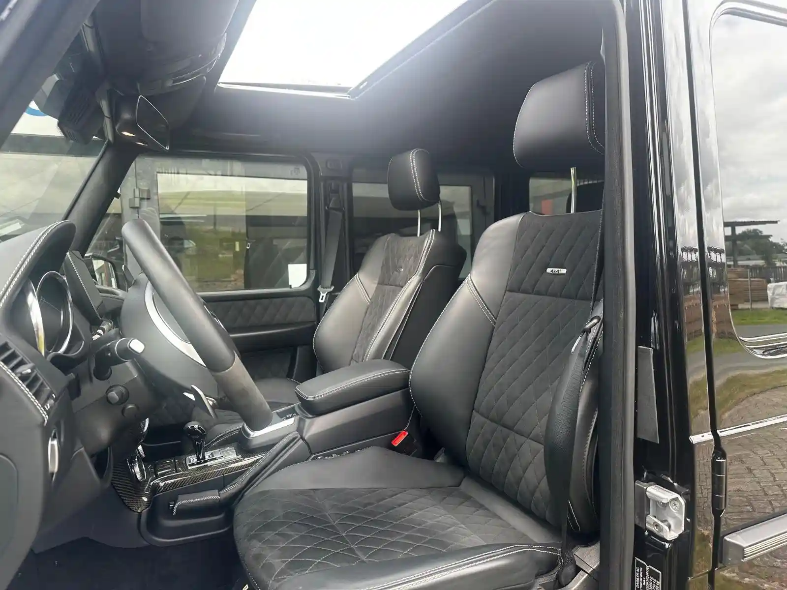 Mercedes-Benz G 500