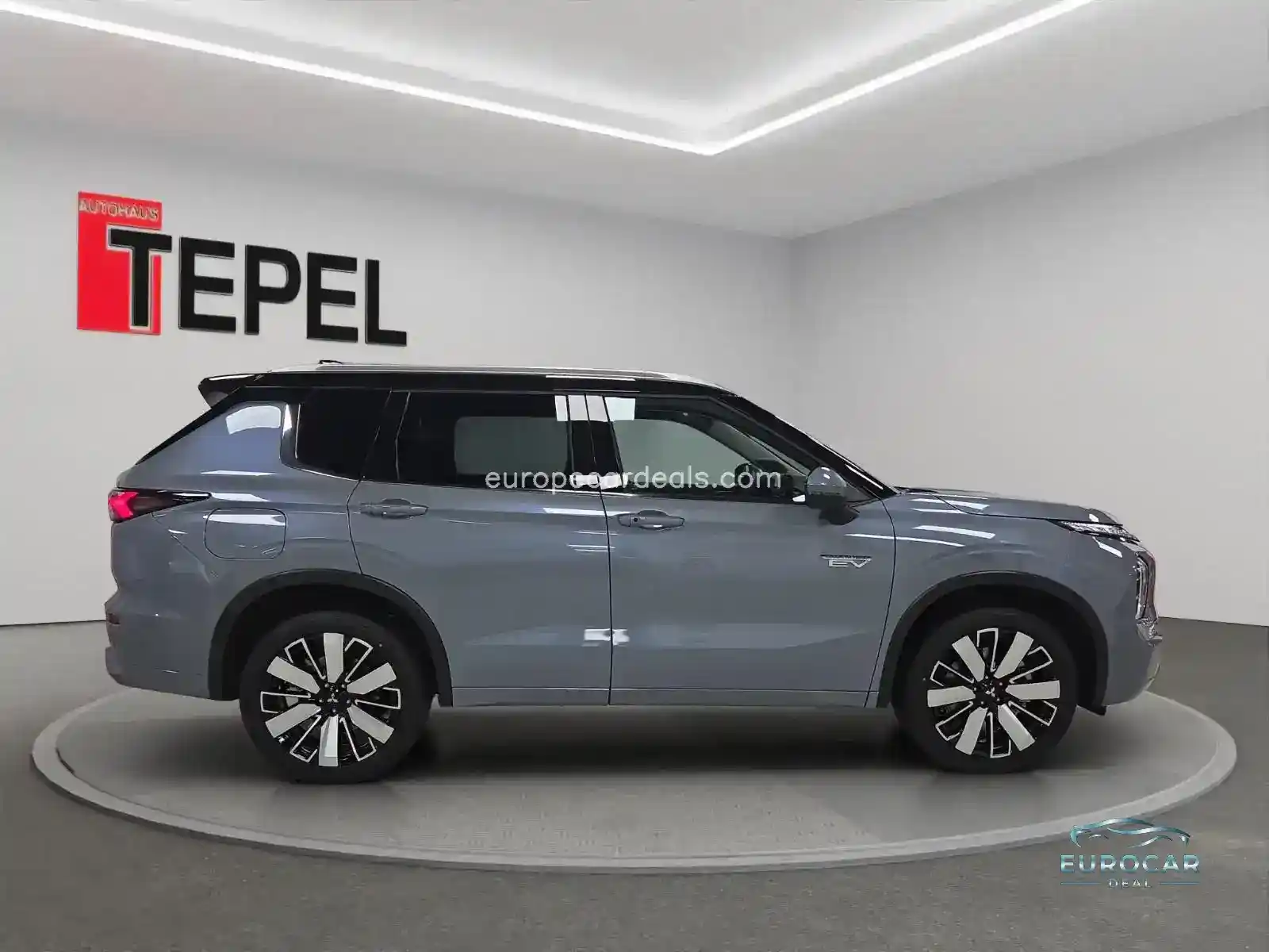 Mitsubishi Plug-in Hybrid Outlander