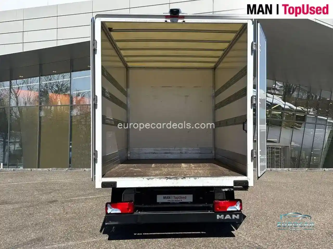 MAN TGE