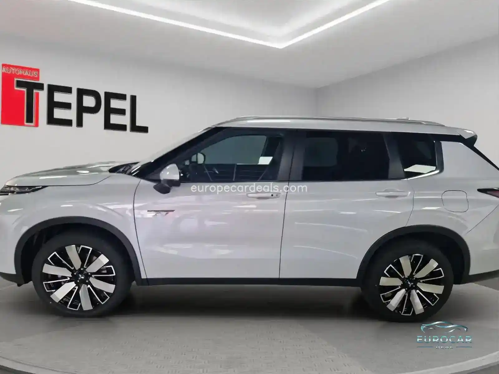 Mitsubishi Plug-in Hybrid Outlander