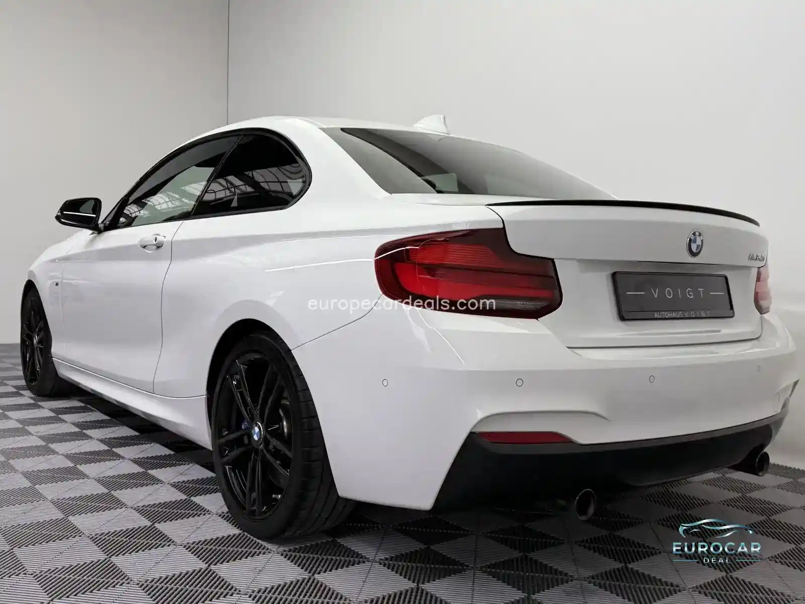 BMW M240i