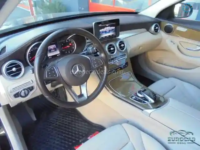 Mercedes-Benz C 180