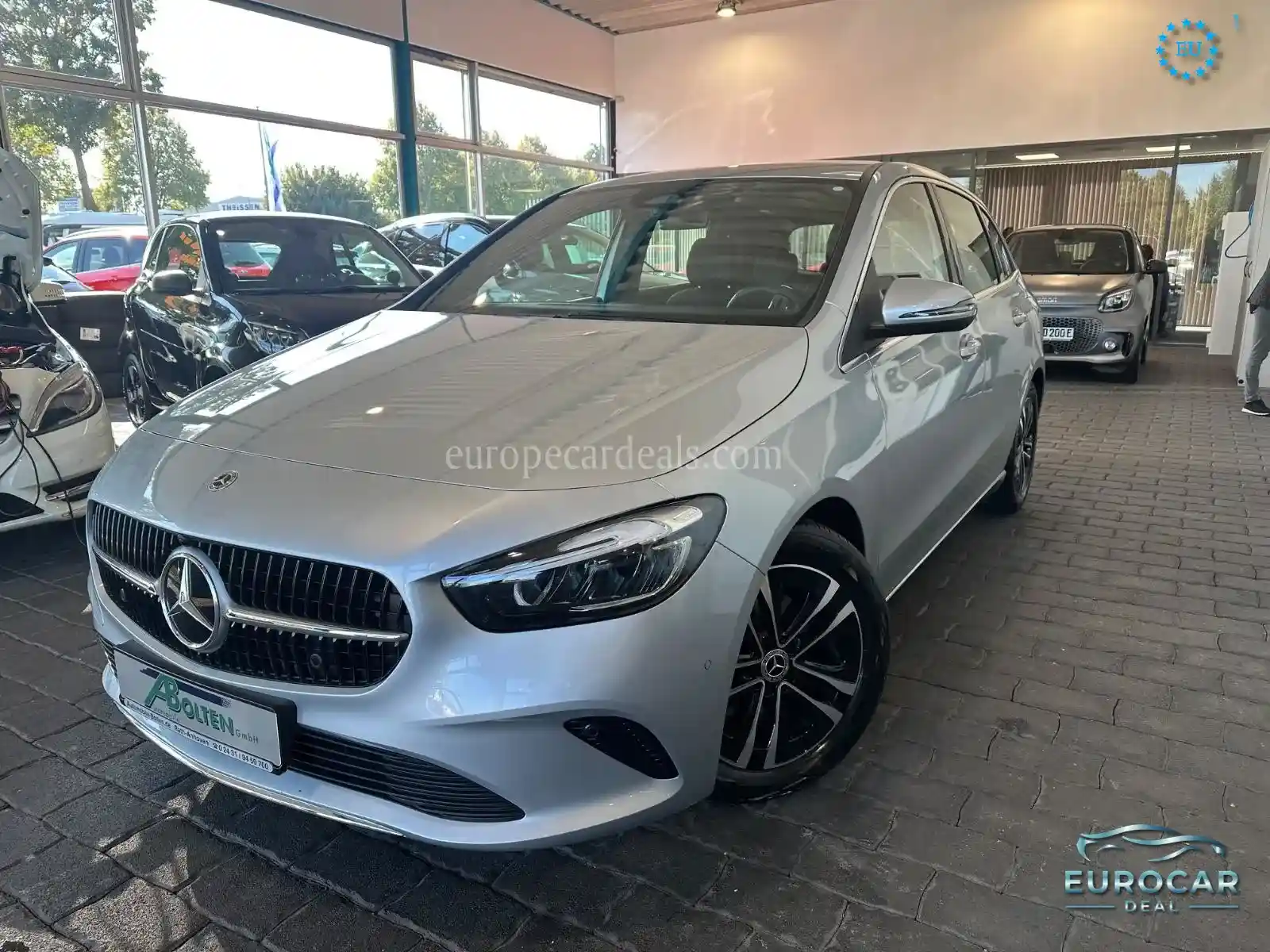 Mercedes-Benz B 180
