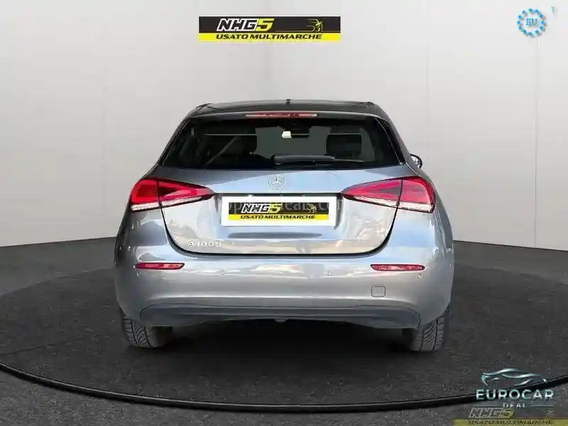 Mercedes-Benz A 180