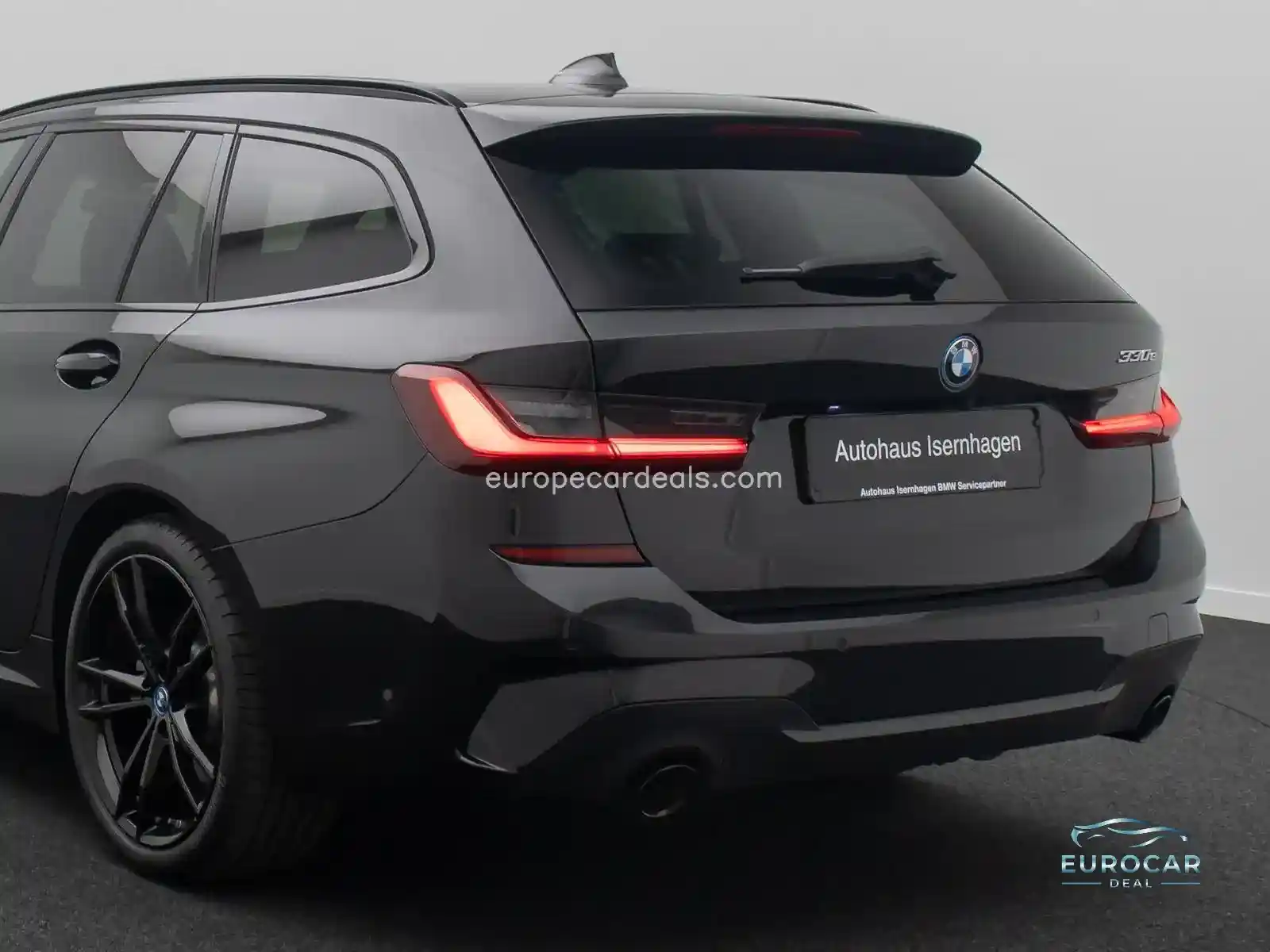 BMW 330