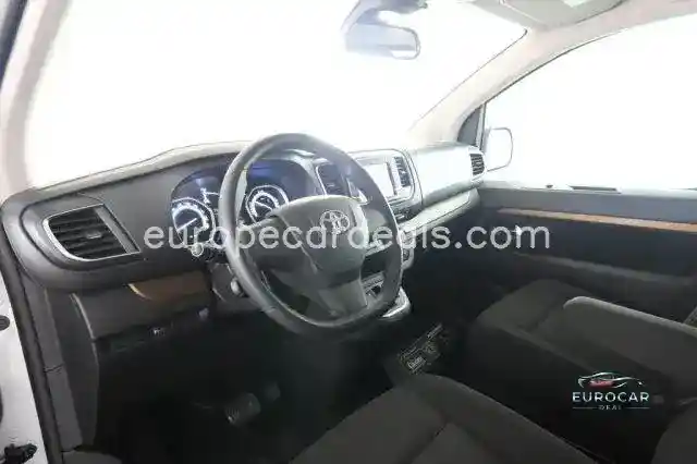 Toyota Proace (Verso)