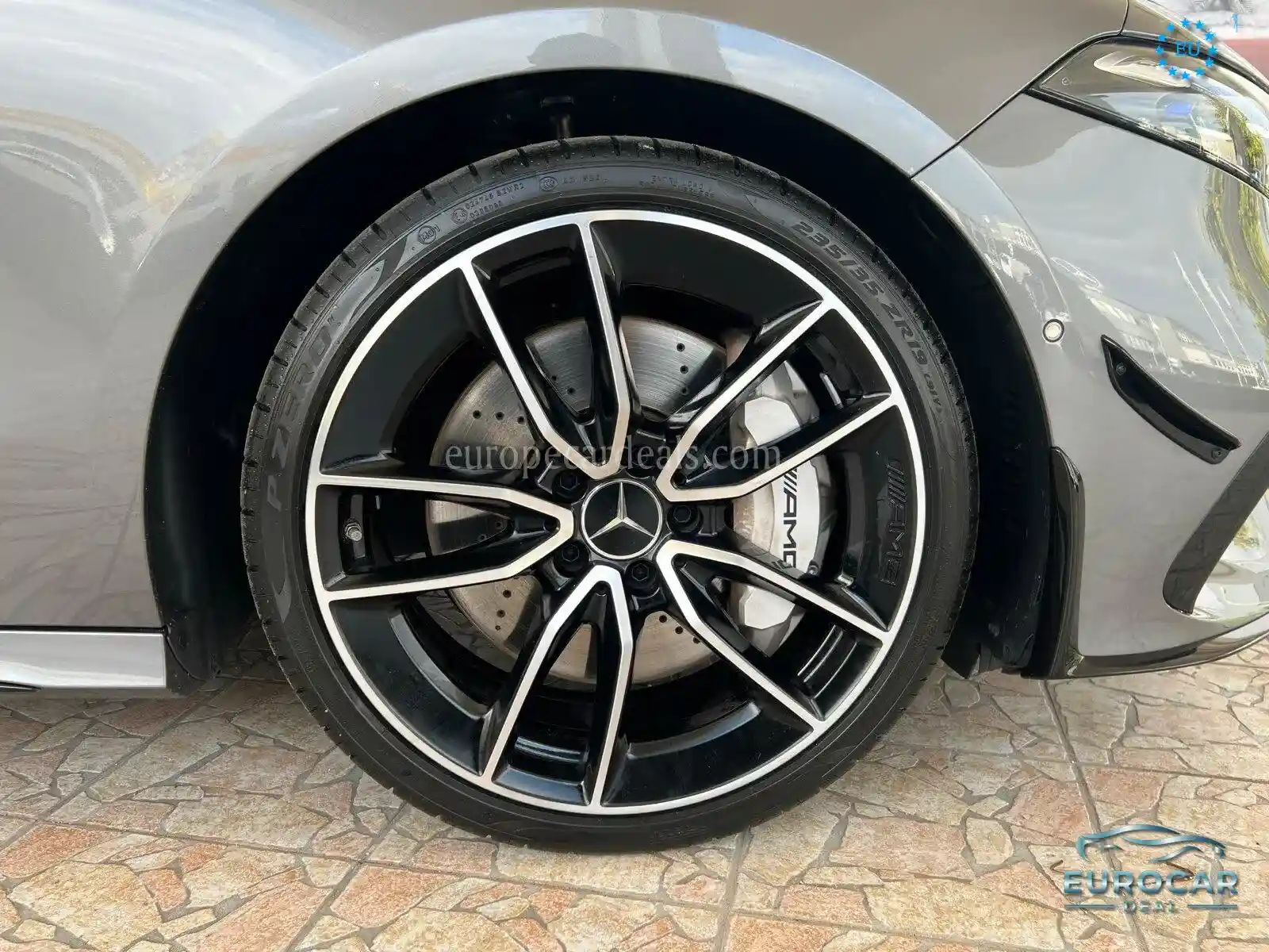 Mercedes-Benz A 35 AMG