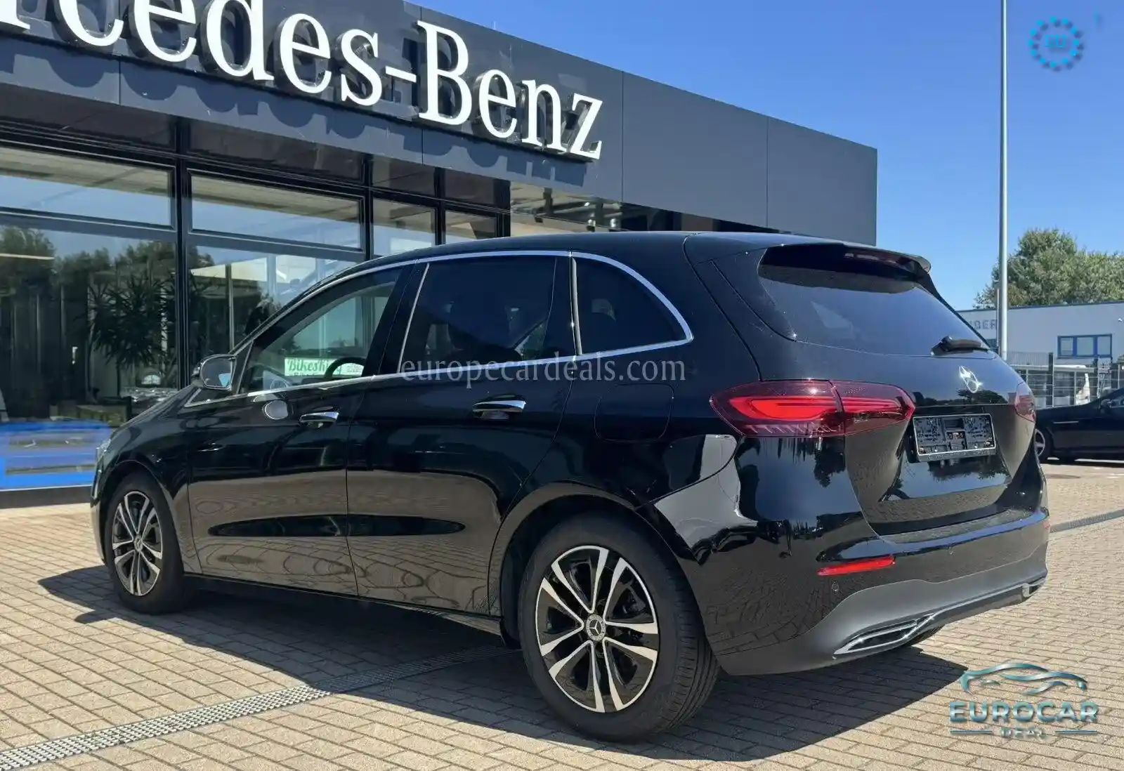 Mercedes-Benz B 180