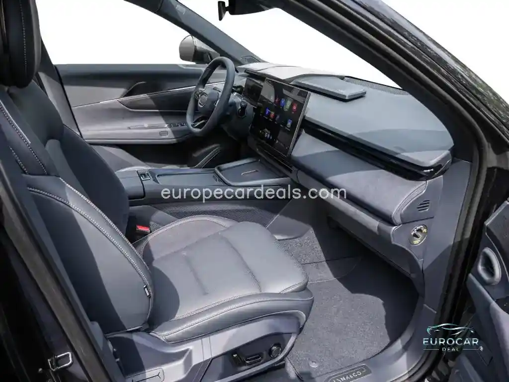 Lynk&Co 08