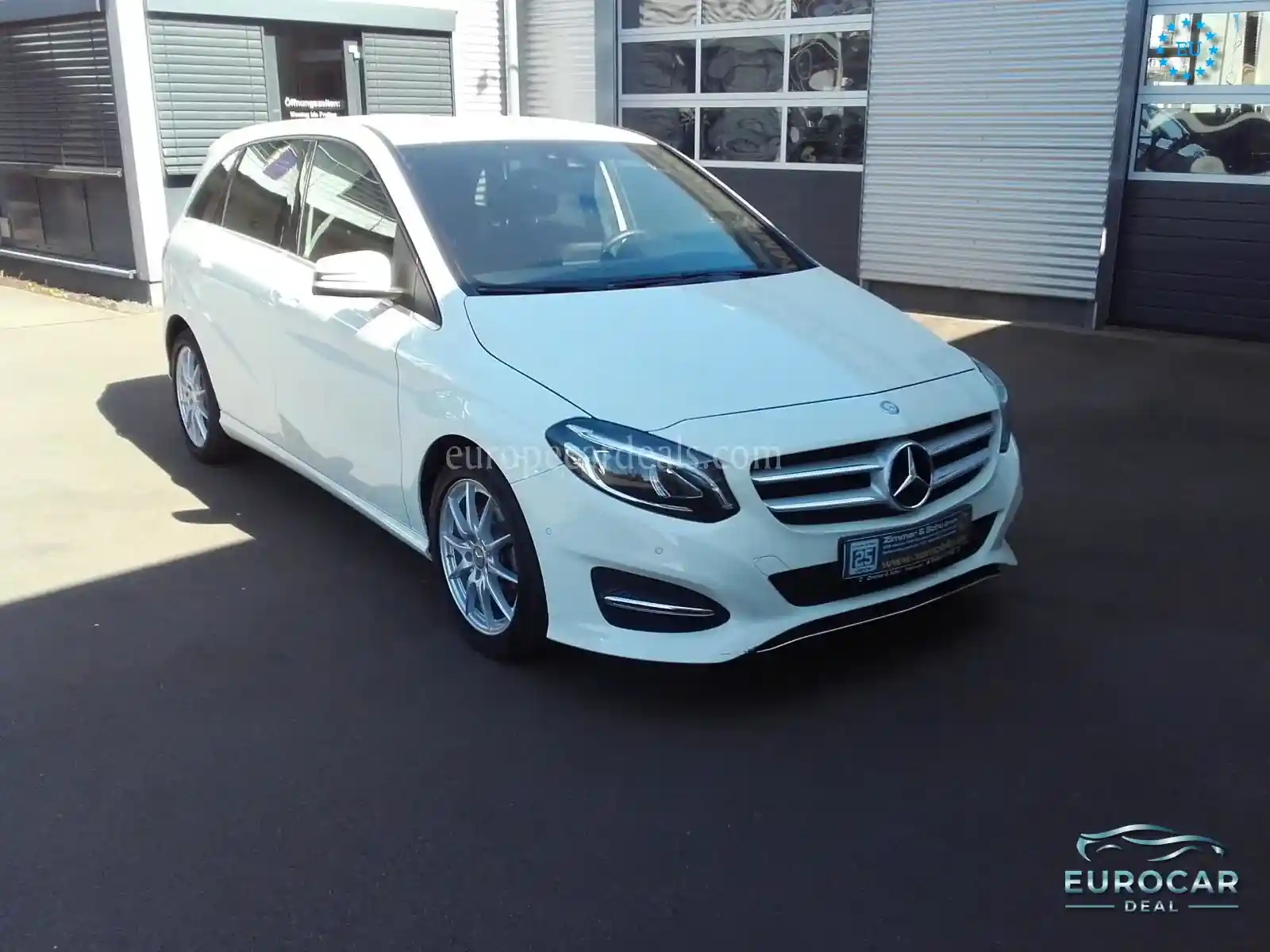 Mercedes-Benz B 180