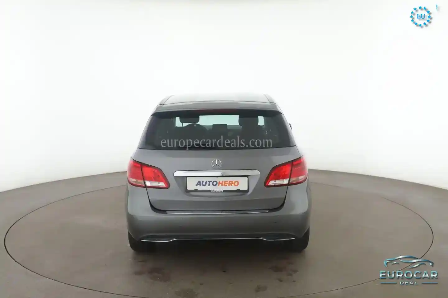 Mercedes-Benz B 180