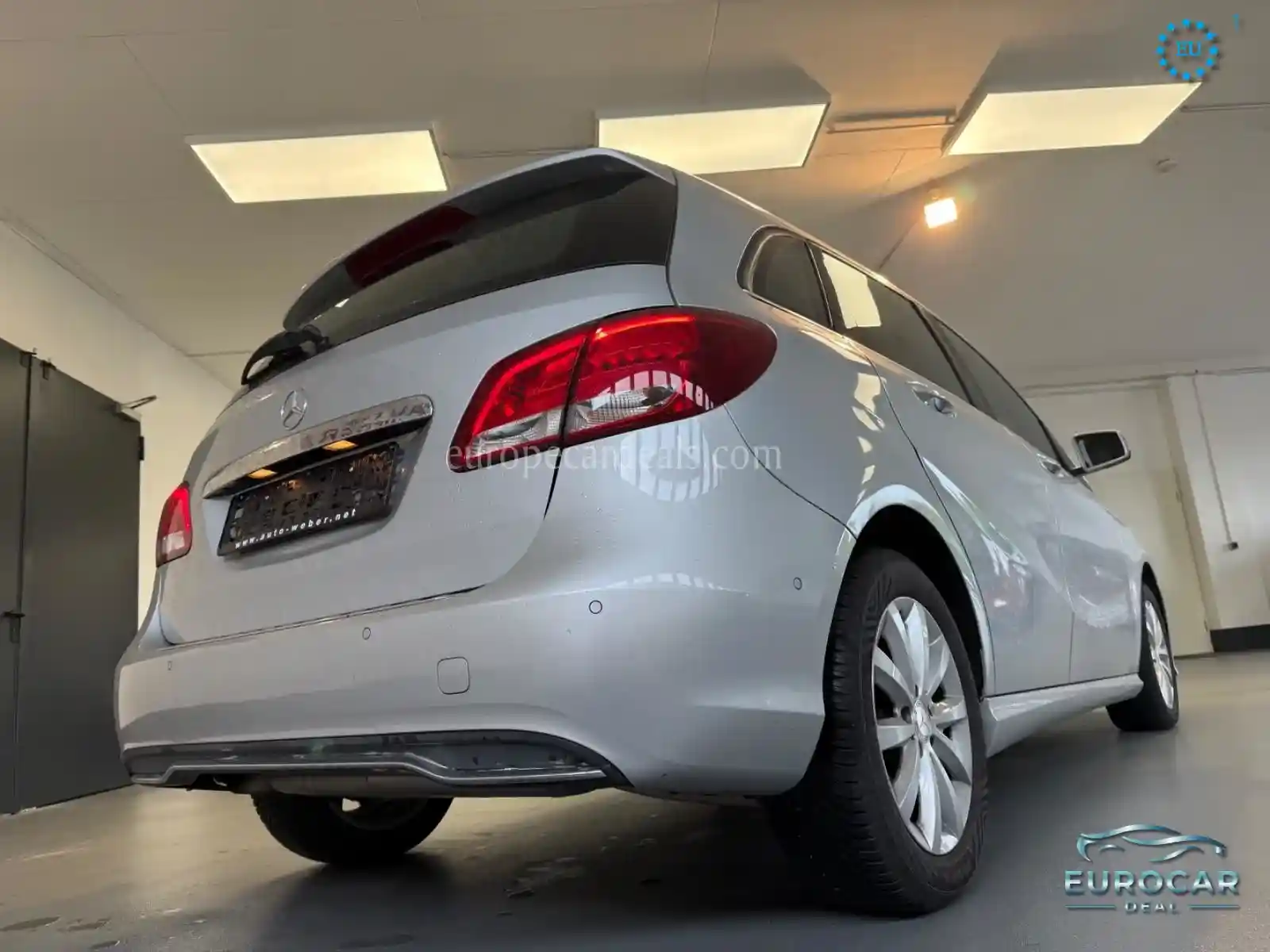 Mercedes-Benz B 180