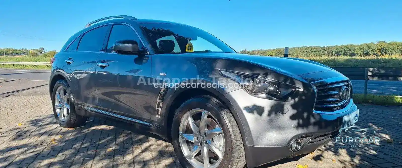 Infiniti QX70