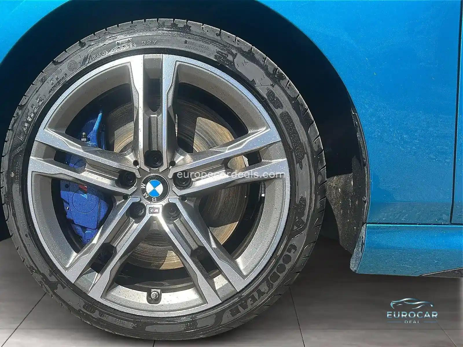BMW M235